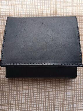 Black Leather Tri-fold Wallet